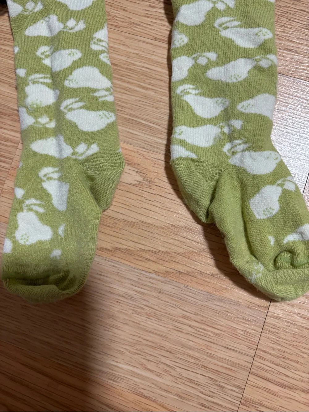 “Matilda Jane” girls socks size Small (shoe size 5-8) in good condition